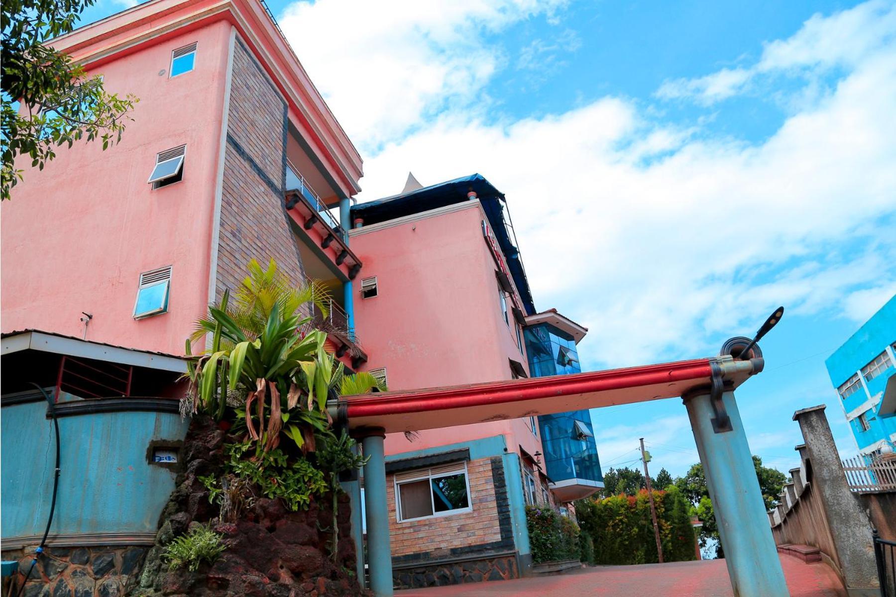 Acactus Hotel Kampala Bagian luar foto