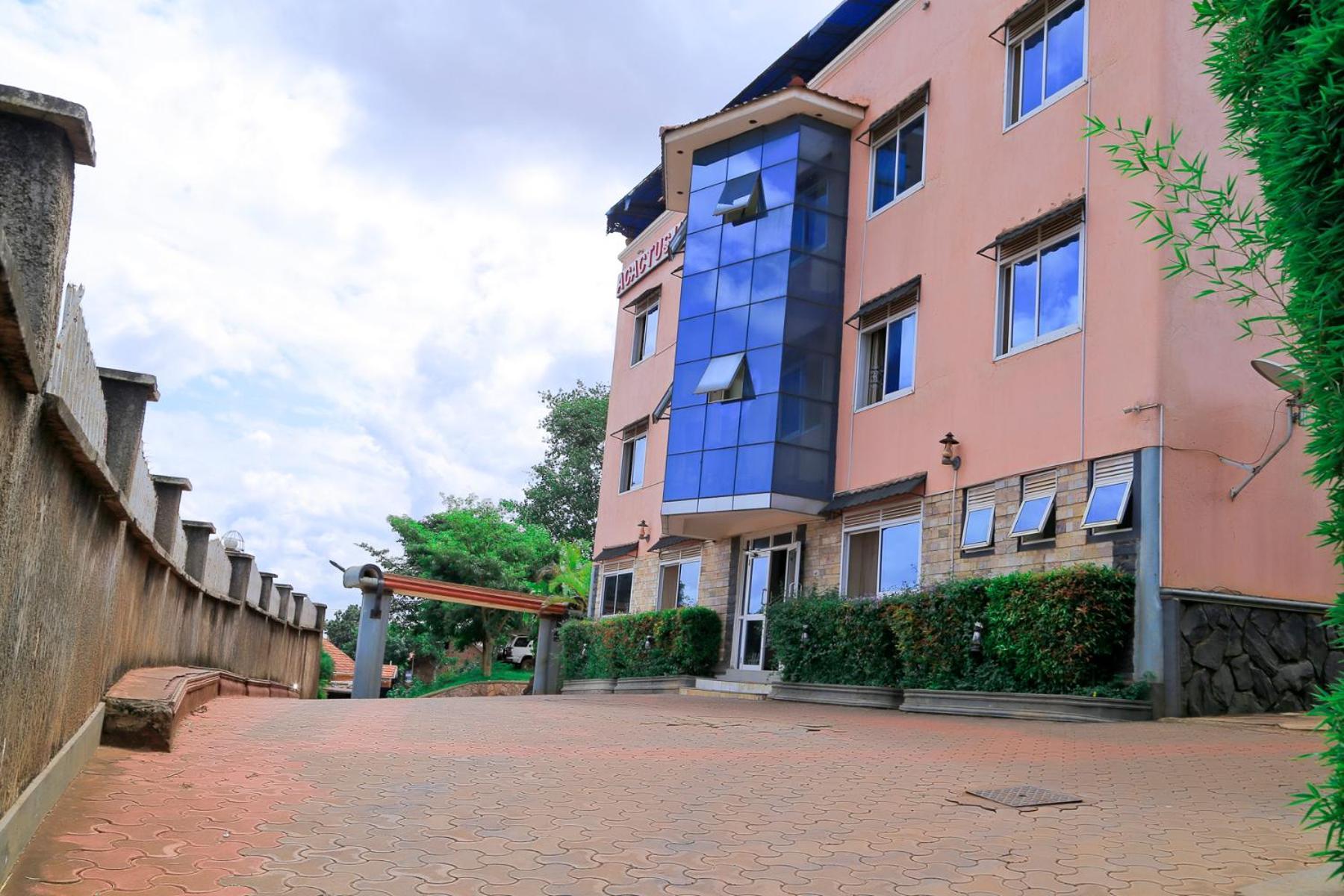 Acactus Hotel Kampala Bagian luar foto