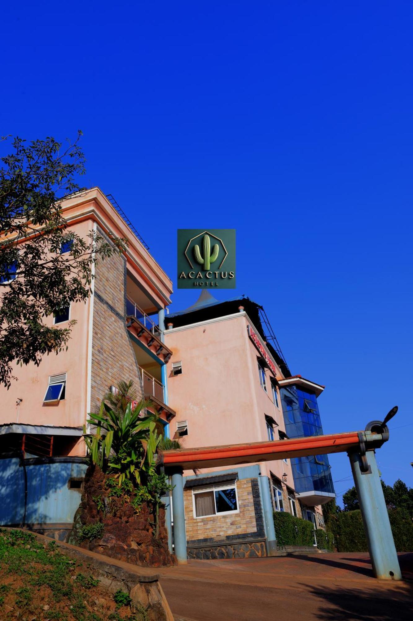 Acactus Hotel Kampala Bagian luar foto